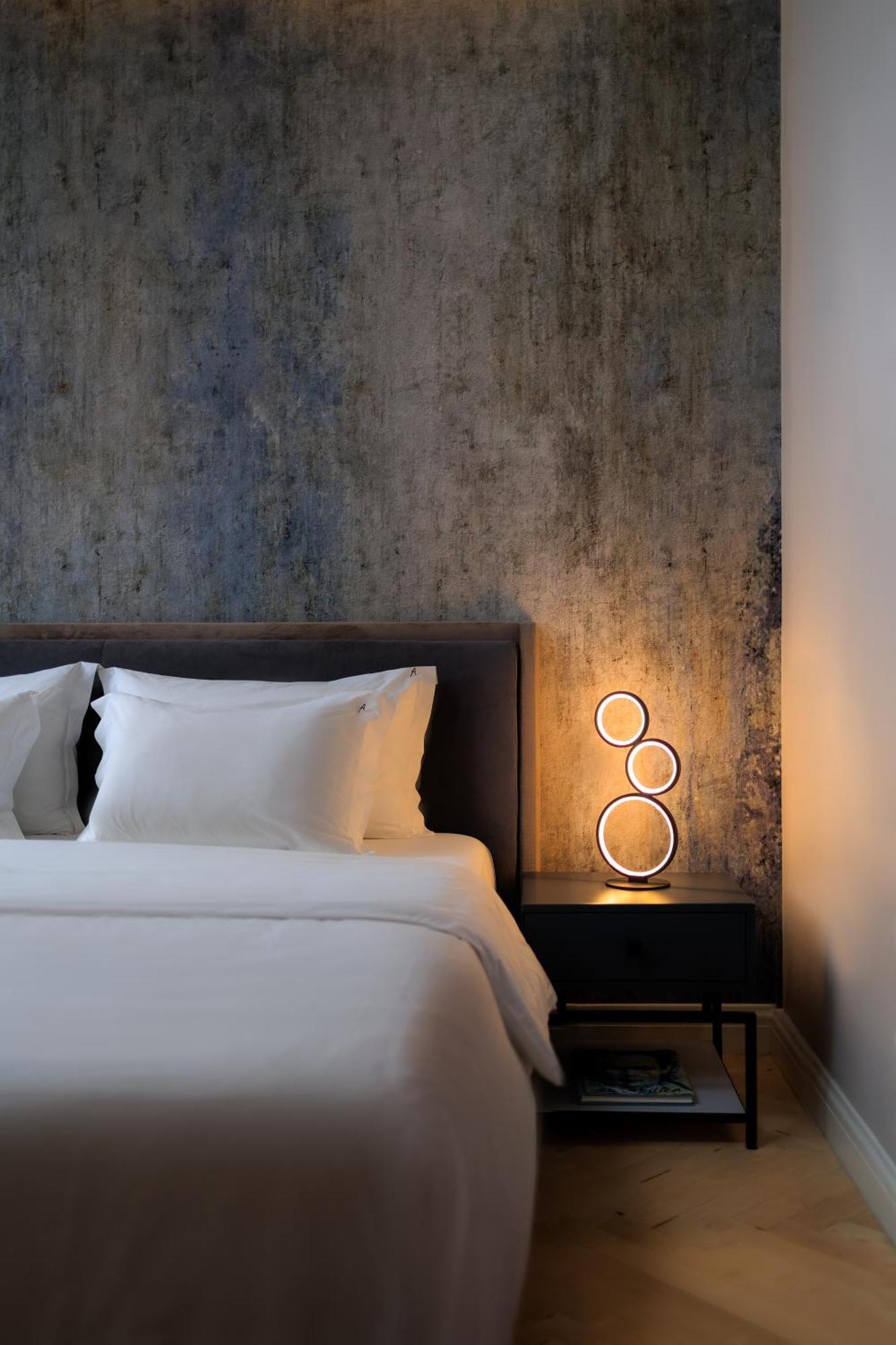 Arte Boutique Hotel Тирана Экстерьер фото
