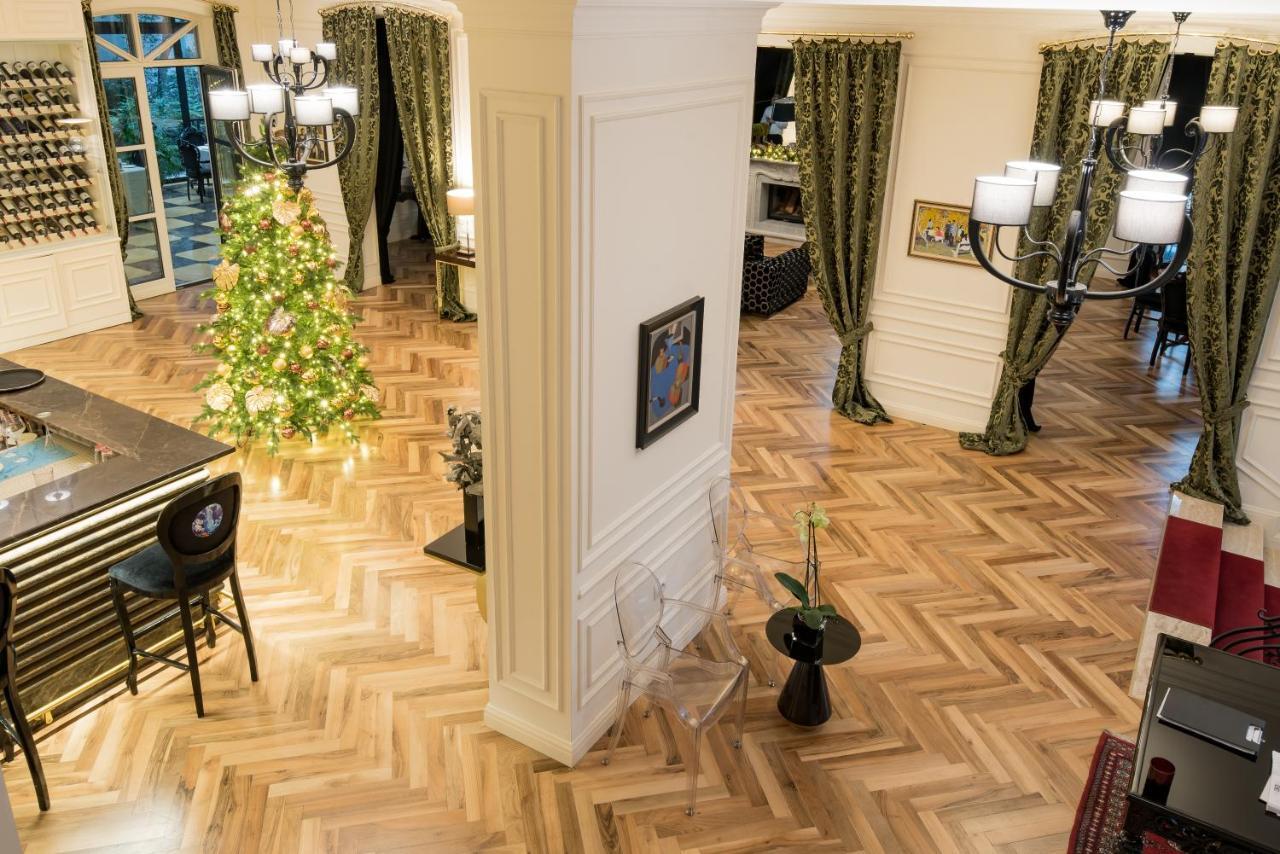 Arte Boutique Hotel Тирана Экстерьер фото